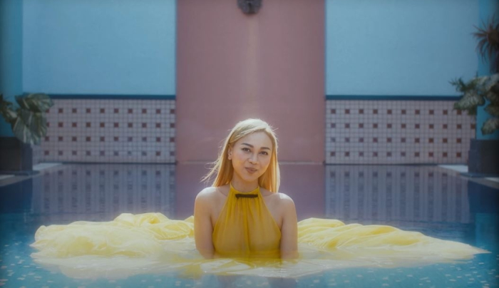  Staycation 打卡_酒店泳池_浴缸酒店